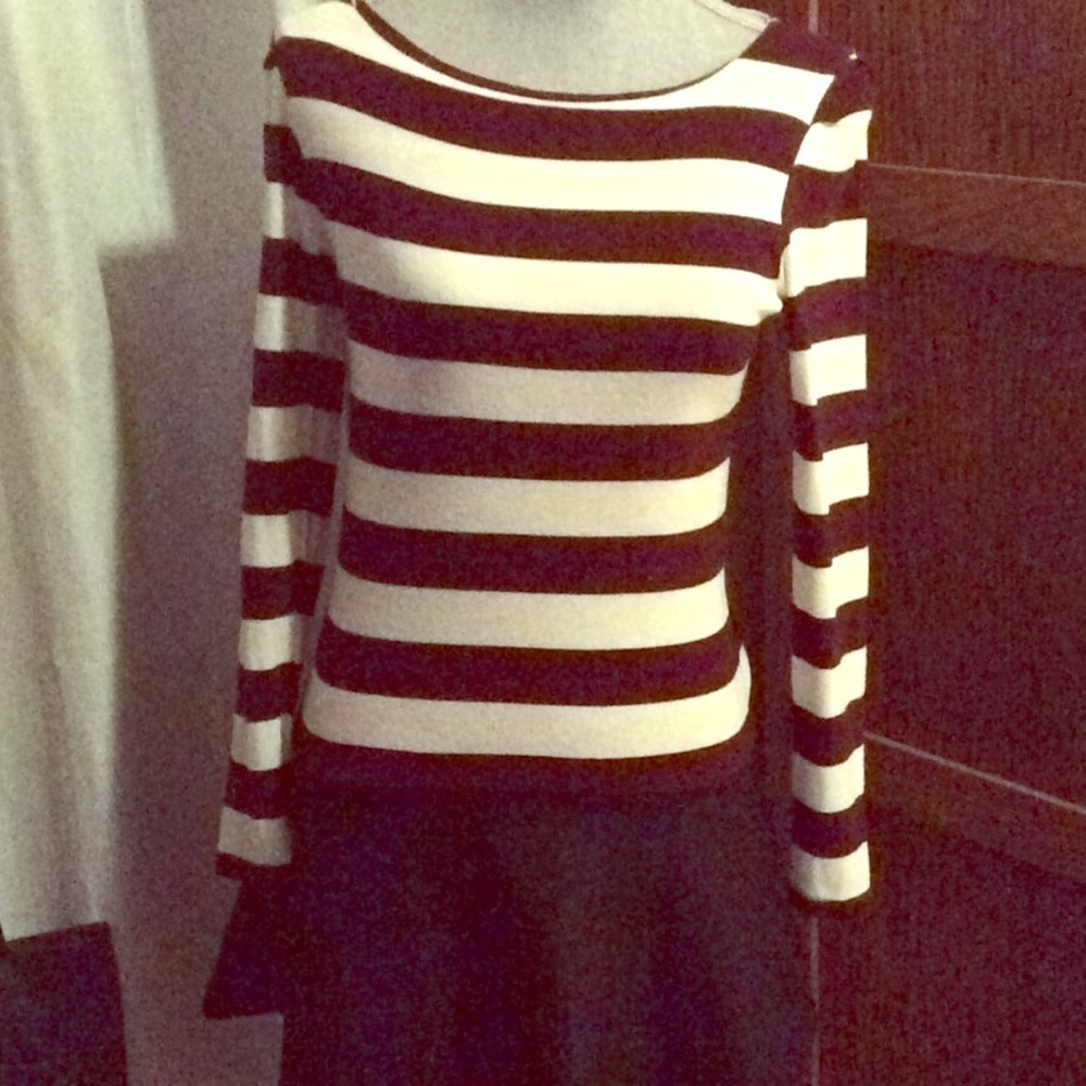 Cute color block dress.